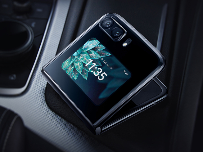 moto razr 2022對(duì)標(biāo)三星？靠5999元起低價(jià)能逆襲？